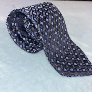 Ike Behar Black and Blue Silk Tie with Geometric Pattern